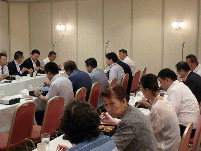 意見交換昼食会