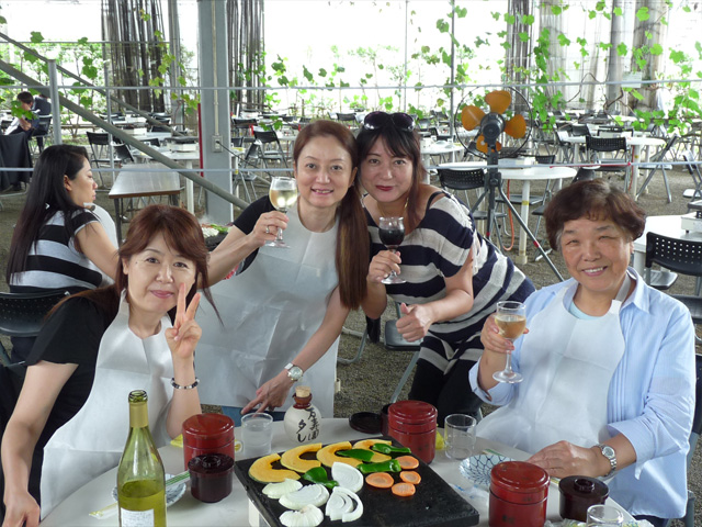 勝沼ぶどう狩り＆マンズワイン勝沼見学