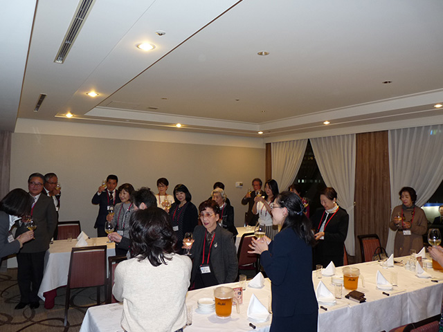 麹町法人会 女性部会 ＆ 神田法人会 女性部会との合同忘年会（令和元年１２月１１日）